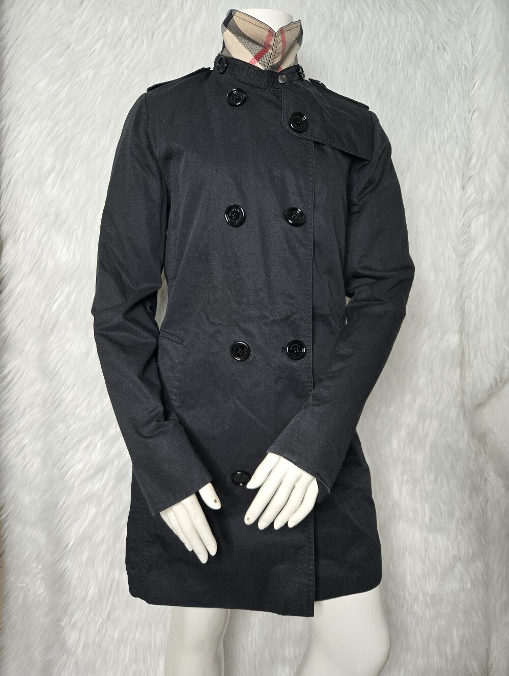 Burberry double-breasted trench coat in black